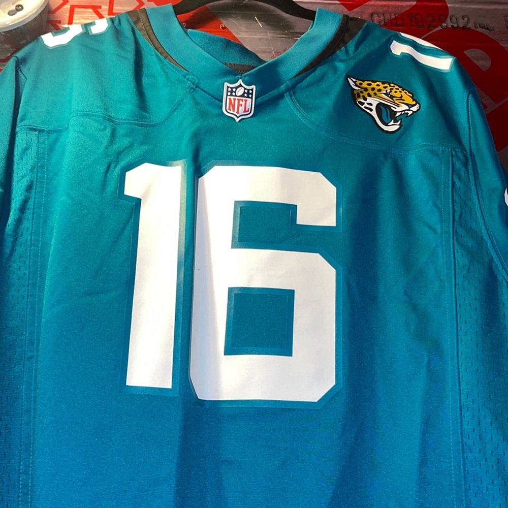 T.Lawrence NFL Jersey